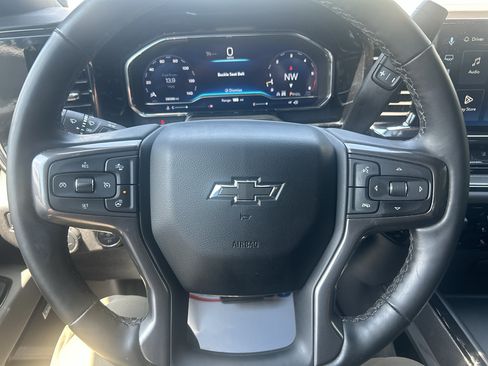 Used 2025 Chevrolet Silverado 2500 ZR2 w/ Technology Package AWD/4WD image 30