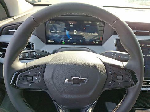 New 2027 Chevrolet Bolt LT w/ Comfort Package image 17