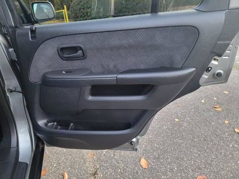 Used 2006 Honda CR-V EX image 17