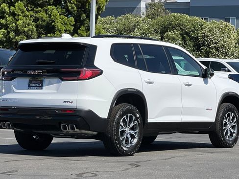 New 2026 GMC Acadia AT4 image 5