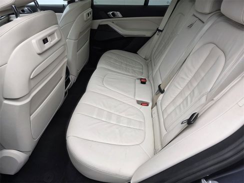 Used 2020 BMW X5 M50i w/ Premium Package image 14