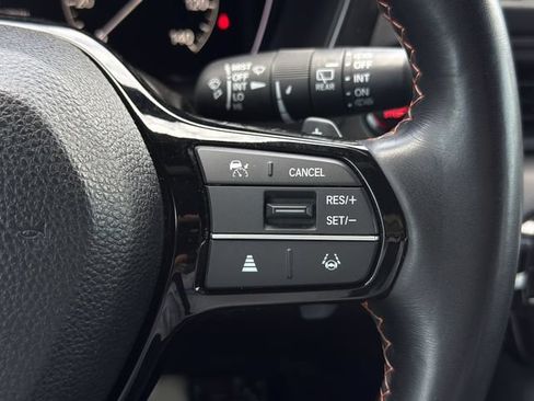 Used 2025 Honda Pilot TrailSport image 16