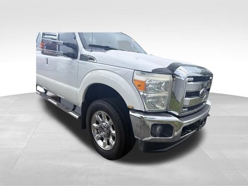 Used 2016 Ford F250 Lariat w/ Lariat Ultimate Package AWD/4WD image 3