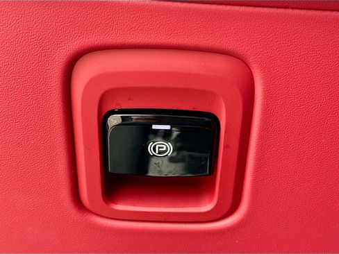 New 2025 Maserati Grecale Modena image 36