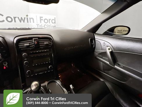 Used 2008 Chevrolet Corvette Coupe image 22