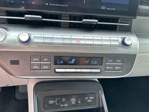 Certified 2024 Hyundai Kona SEL w/ Convenience Package FWD image 26