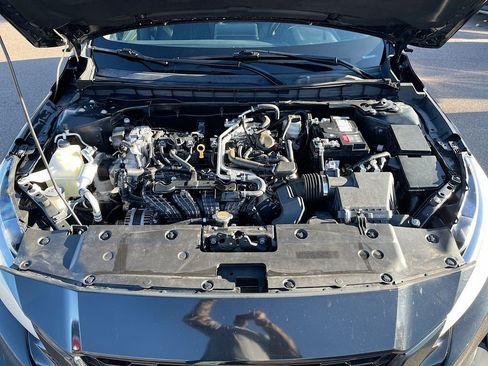 Used 2019 Nissan Altima 2.5 SR w/ SR Premium Package image 28