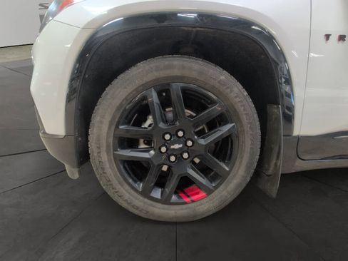 Used 2021 Chevrolet Traverse Premier w/ Redline Edition image 14