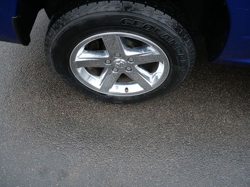 Used 2017 RAM 1500 Express image 31