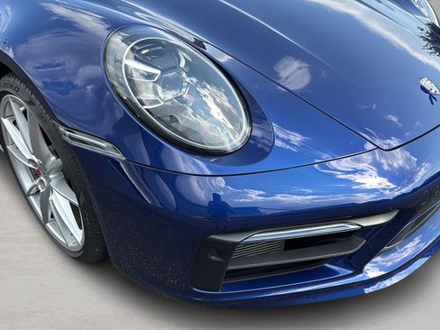 Used 2022 Porsche 911 Carrera RWD image 10