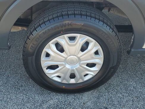 Used 2015 Ford Transit 350 XLT image 5