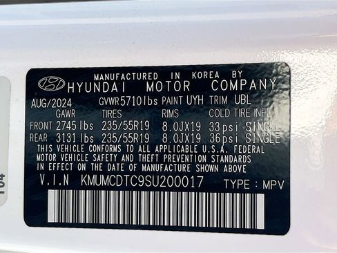Used 2025 Genesis GV70 3.5T Sport AWD/4WD image 32