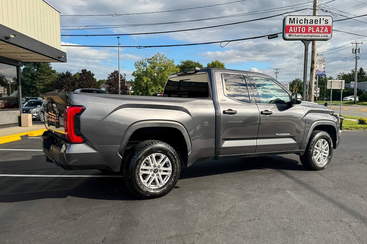 Used 2023 Toyota Tundra SR5 w/ SR5 Convenience Package AWD/4WD image 4