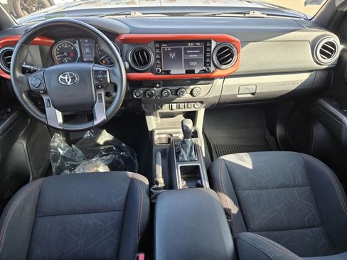 Used 2020 Toyota Tacoma TRD Off-Road image 13