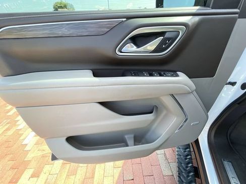 Used 2021 Chevrolet Tahoe Z71 AWD/4WD image 10