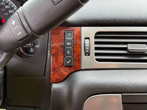 Used 2010 GMC Sierra 2500 SLT w/ SLT Convenience Package image 25