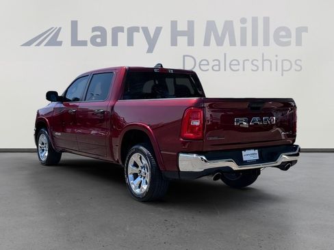 Used 2025 RAM 1500 Big Horn AWD/4WD image 4