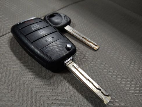 Used 2019 Kia Sportage LX FWD image 32