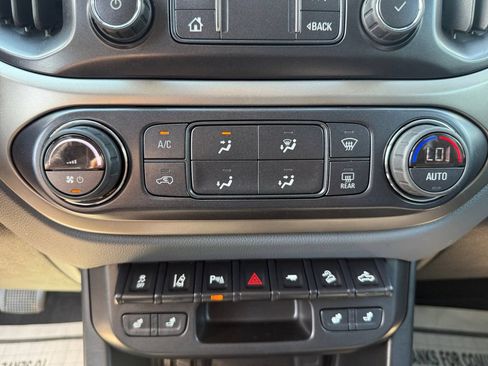 Used 2021 Chevrolet Colorado Z71 w/ Safety Package AWD/4WD image 22