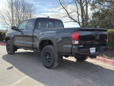 Used 2020 Toyota Tacoma SR image 7