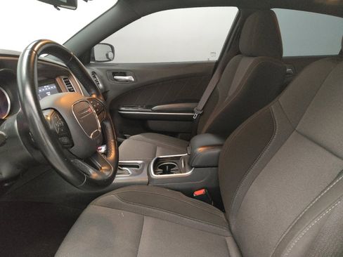 Used 2022 Dodge Charger SXT image 17