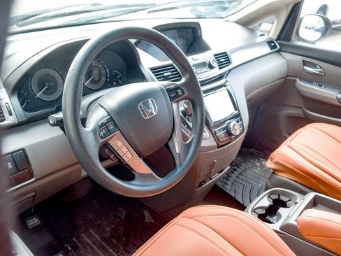 Used 2015 Honda Odyssey EX image 22
