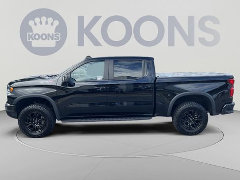 Used 2024 Chevrolet Silverado 1500 ZR2 w/ Technology Package AWD/4WD image 2