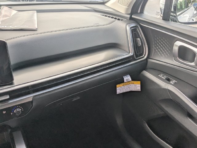 New 2026 Kia Sorento LX FWD image 17