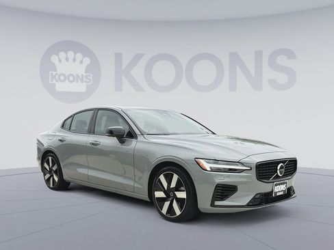 Used 2024 Volvo S60 T8 Plus w/ Climate Package AWD/4WD image 10