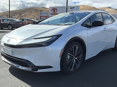 Used 2024 Toyota Prius Limited image 7