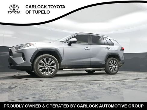 Used 2021 Toyota RAV4 XLE Premium image 44