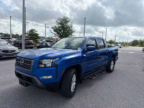 Certified 2024 Nissan Frontier SV w/ SV Convenience Package RWD image 3