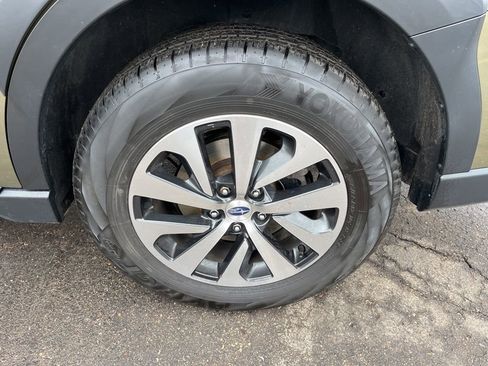 Certified 2024 Subaru Outback Premium image 10