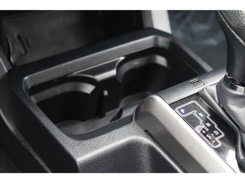 Used 2017 Toyota Tacoma SR5 w/ Tow Package image 25