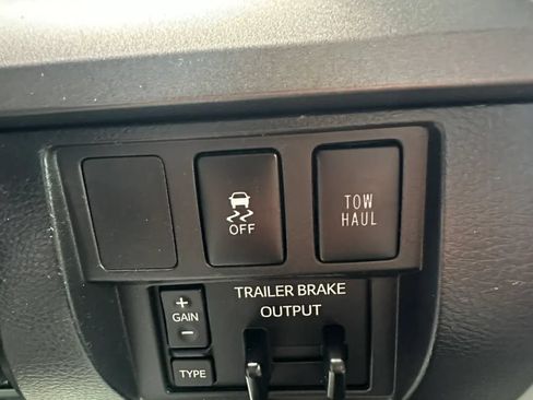 Used 2016 Toyota Tundra SR5 w/ TRD Off Road Package AWD/4WD image 17