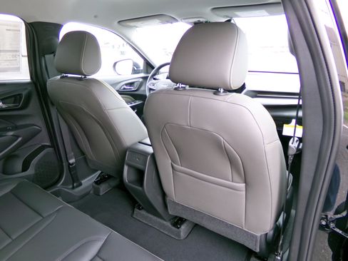 New 2026 Chevrolet Trax ACTIV w/ Driver Confidence Package FWD image 15