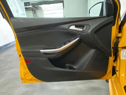 Used 2015 Ford Focus ST w/ Equipment Group 401A image 37