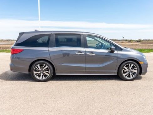 Used 2023 Honda Odyssey Touring image 8