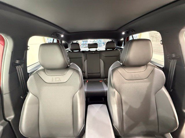 Used 2024 Volkswagen ID.4 S RWD image 31