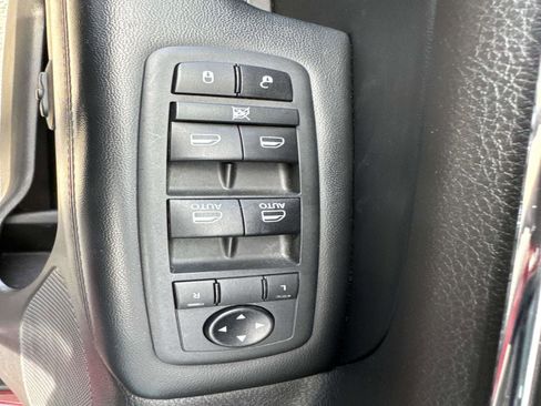 Used 2020 Jeep Grand Cherokee Limited image 20