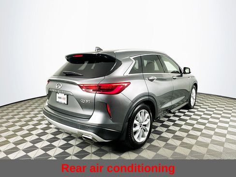 Used 2019 INFINITI QX50 Essential w/ Premium Heat Package image 11