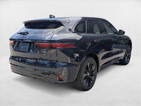 New 2026 Jaguar F-PACE R-Dynamic S image 2