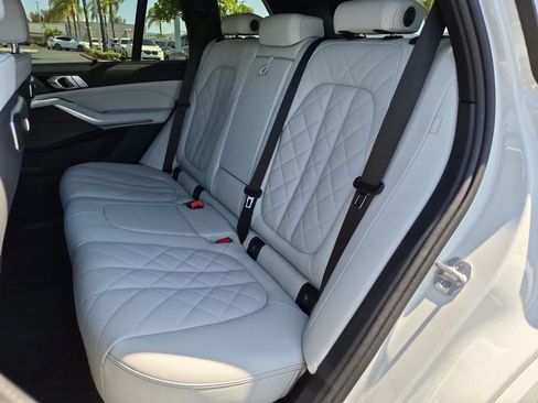 Used 2026 BMW X5 xDrive40i w/ M Sport Package AWD/4WD image 31