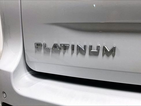 Used 2025 Ford Expedition Platinum AWD/4WD image 42