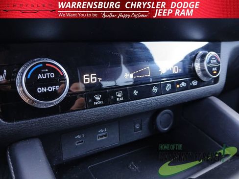 Used 2024 Mitsubishi Outlander SE AWD/4WD image 23