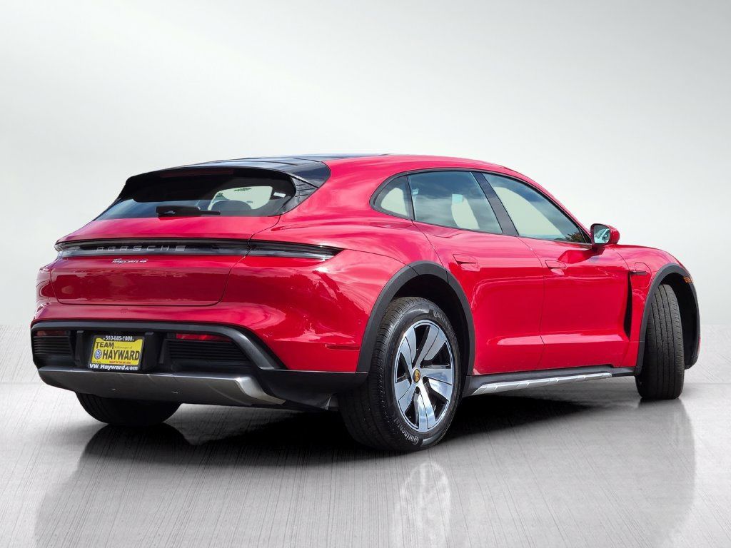 Used 2022 Porsche Taycan 4 Cross Turismo AWD/4WD image 5