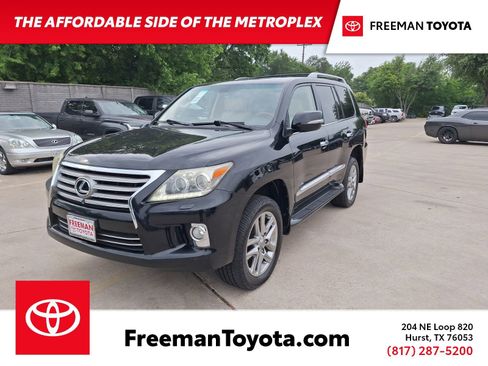 Used 2013 Lexus LX 570 4WD w/ Luxury Pkg image 1