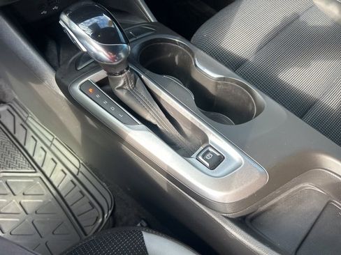 Used 2024 Buick Envista Preferred w/ Convenience II Package image 25