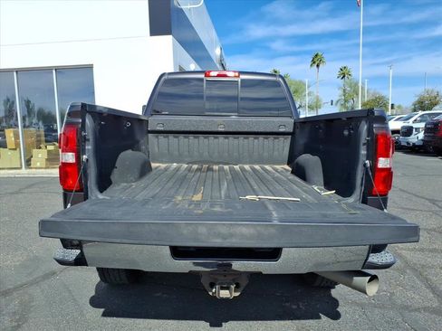 Used 2016 GMC Sierra 2500 SLE w/ SLE Preferred Package image 10