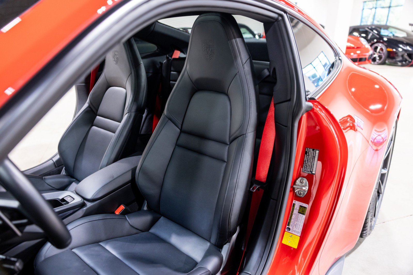 Used 2024 Porsche 911 Carrera RWD image 36